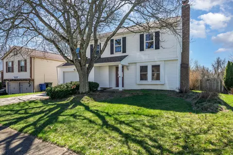 Exterior - 1729 Laredo Ct, Powell, OH 43065 photo 3 of 10