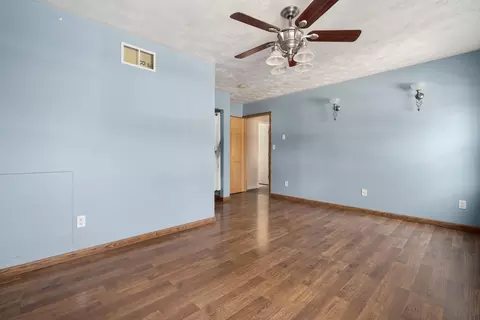 Living - 1729 Laredo Ct, Powell, OH 43065 photo 5 of 7