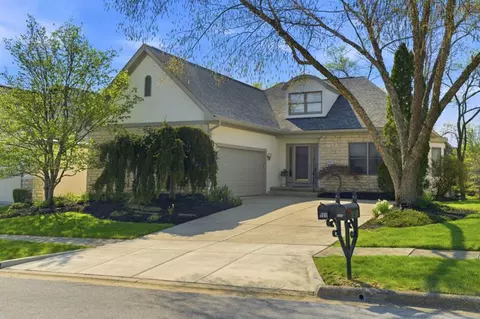 985 Linworth Village Dr, Columbus, OH 43235