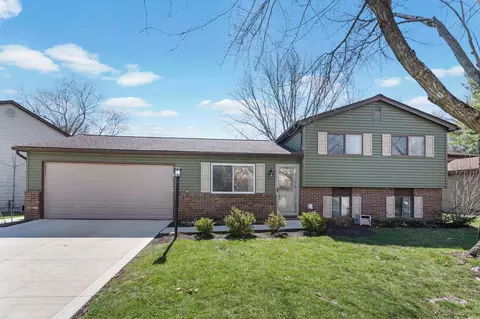 1751 Darrow Dr, Powell, OH 43065