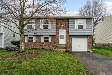 8377 Waco Ln, Powell, OH 43065