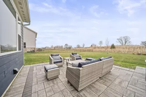 Exterior - 3780 Aviary Loop, Hilliard, OH 43026 photo 12 of 27