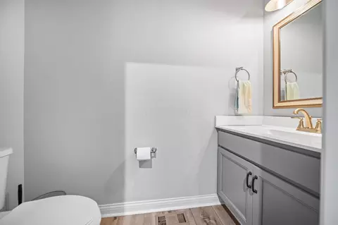 Bath - 3780 Aviary Loop, Hilliard, OH 43026 photo 1 of 9