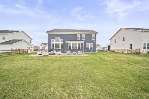 Exterior - 3780 Aviary Loop, Hilliard, OH 43026 photo 19 of 27