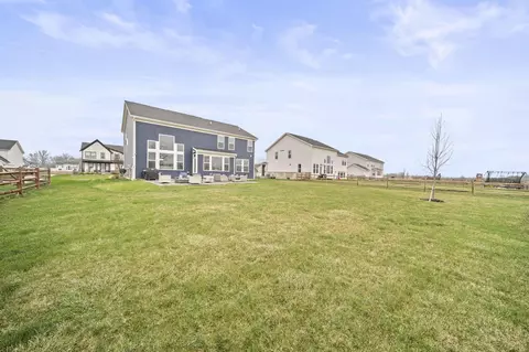 Exterior - 3780 Aviary Loop, Hilliard, OH 43026 photo 16 of 27