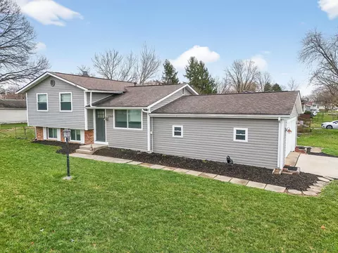 3369 Petzinger Rd, Columbus, OH 43232