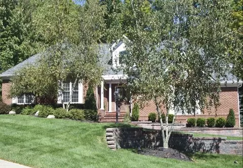450 Shale Ridge Ct, Powell, OH 43065