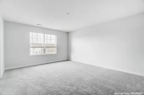 Bedroom - 131 Vine Grove Dr, Circleville, OH 43113 photo 1 of 10