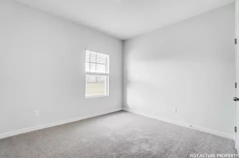 Bedroom - 131 Vine Grove Dr, Circleville, OH 43113 photo 3 of 10