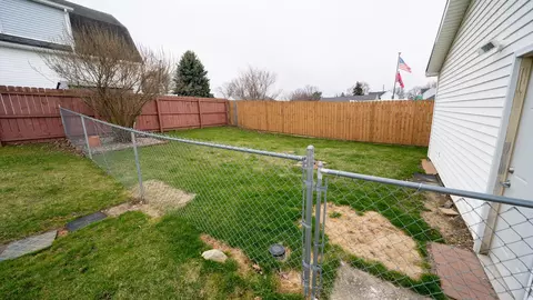 Exterior - 426 Moore Ave, Bellevue, OH 44811 photo 2 of 3