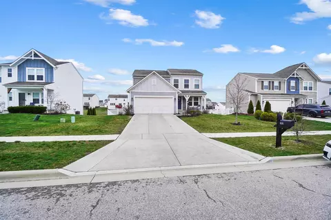 1535 Dickson Dr, Marysville, OH 43040