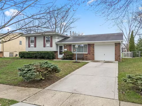 439 Canterwood Ct, Columbus, OH 43230