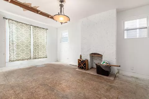 Living - 369 E 15th Ave, Columbus, OH 43201 photo 3 of 3