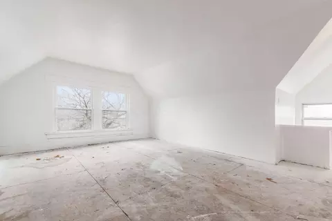 Bedroom - 369 E 15th Ave, Columbus, OH 43201 photo 5 of 8