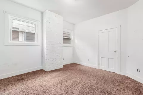 Bedroom - 369 E 15th Ave, Columbus, OH 43201 photo 7 of 8