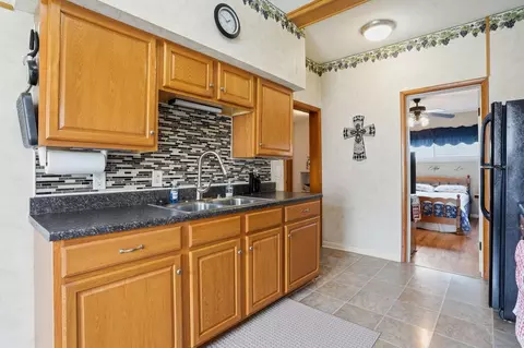 Kitchen - 406 North St, Prospect, OH 43342 photo 2 of 6