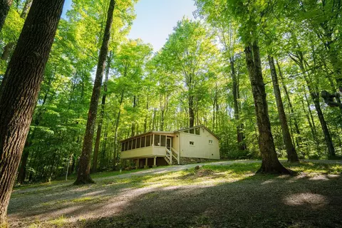 20554 Thompson Ridge Rd, Laurelville, OH 43135