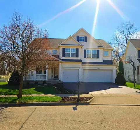 1102 Carnoustie Cir, Grove City, OH 43123