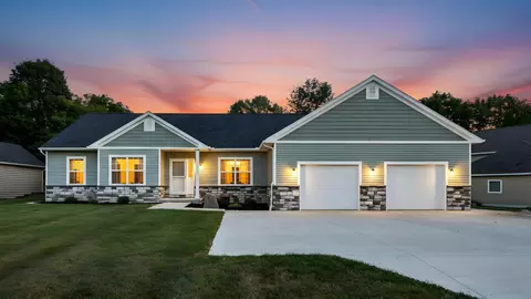 141 Sandpiper Dr, Thornville, OH 43076