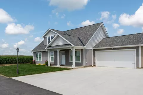 110 Cumberland Meadows Cir, Hebron, OH 43025