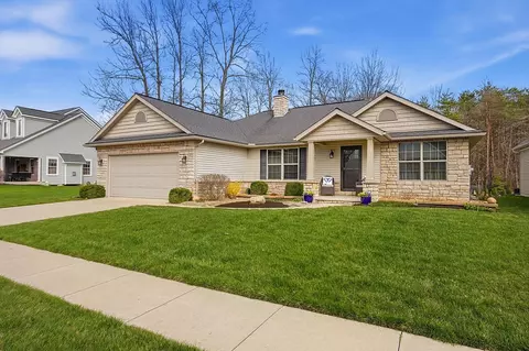 320 Middleburn St, Johnstown, OH 43031