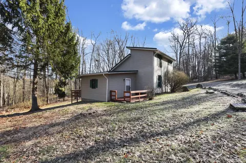 8270 Reform Rd NE, Newark, OH 43055