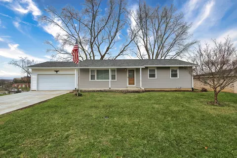 28 Upland Ter, Mount Vernon, OH 43050
