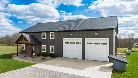 Exterior - 2910 Slack Rd, Mount Perry, OH 43760 photo 2 of 10