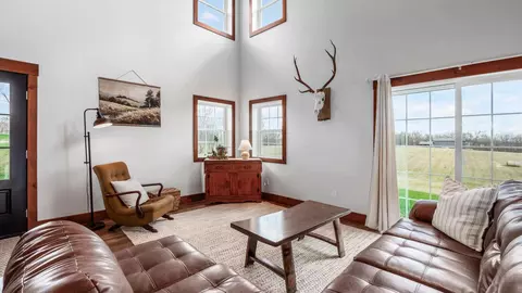 Living - 2910 Slack Rd, Mount Perry, OH 43760 photo 2 of 2