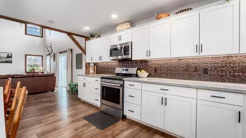 Kitchen - 2910 Slack Rd, Mount Perry, OH 43760 photo 2 of 4