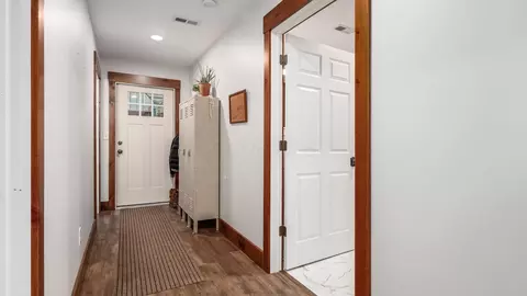 Entry Way - 2910 Slack Rd, Mount Perry, OH 43760 photo 5 of 10