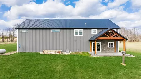 Exterior - 2910 Slack Rd, Mount Perry, OH 43760 photo 8 of 10