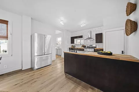 Kitchen - 796 E 4th Ave, Columbus, OH 43201 photo 1 of 4