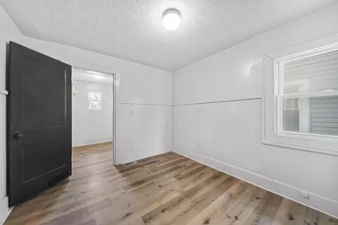 Bedroom - 796 E 4th Ave, Columbus, OH 43201 photo 3 of 4
