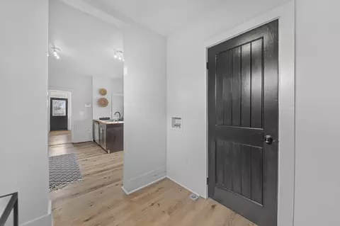Entry Way - 796 E 4th Ave, Columbus, OH 43201 photo 4 of 5