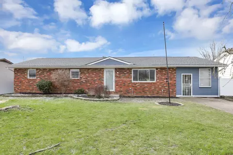 61 Kraft Dr, Ashville, OH 43103
