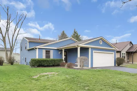 2417 Fernwood Ave, Grove City, OH 43123