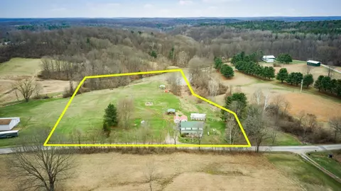 39131 Todd Rd, Nelsonville, OH 45764