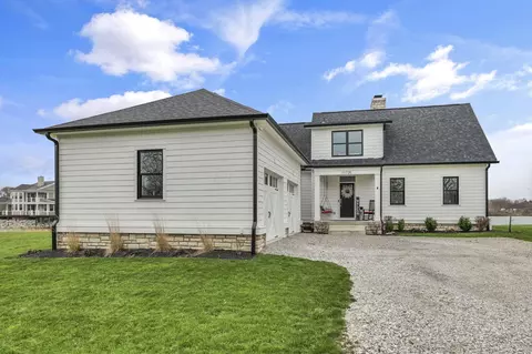 11725 Mcmurray Way, Thornville, OH 43076