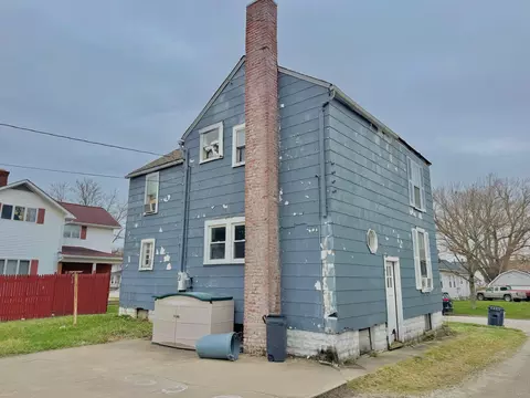 213 Maplewood St, Willard, OH 44890 photo 3
