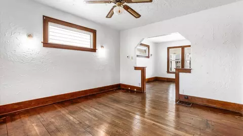 Living - 49 Monroe Ave, Newark, OH 43055 photo 5 of 5