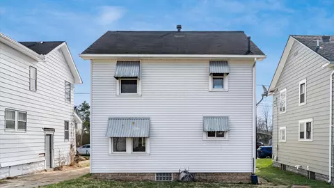 Exterior - 49 Monroe Ave, Newark, OH 43055 photo 5 of 9