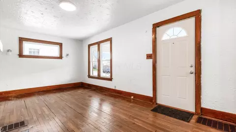 Living - 49 Monroe Ave, Newark, OH 43055 photo 1 of 5