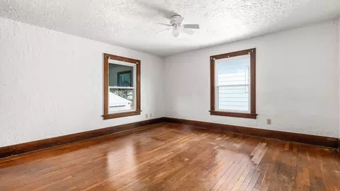 Bedroom - 49 Monroe Ave, Newark, OH 43055 photo 2 of 5
