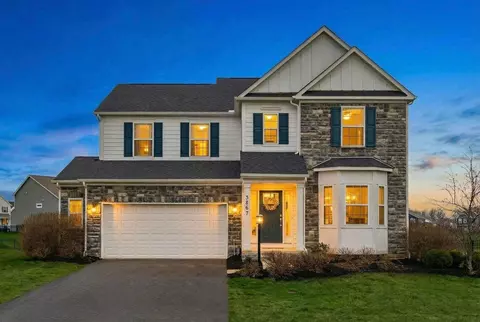 3867 Crowberry Ct, Powell, OH 43065