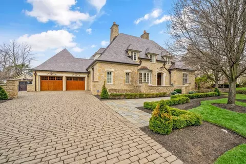 2528 Onandaga Dr, Columbus, OH 43221