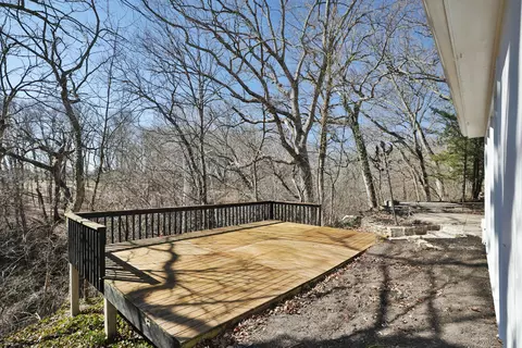 Exterior - 41 Indian Run Dr, Dublin, OH 43017 photo 8 of 11