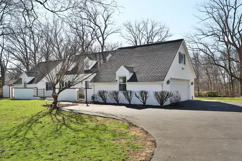 Exterior - 41 Indian Run Dr, Dublin, OH 43017 photo 2 of 11