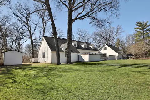 Exterior - 41 Indian Run Dr, Dublin, OH 43017 photo 6 of 11