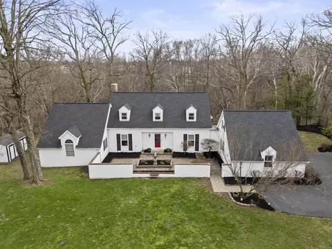 Exterior - 41 Indian Run Dr, Dublin, OH 43017 photo 3 of 11